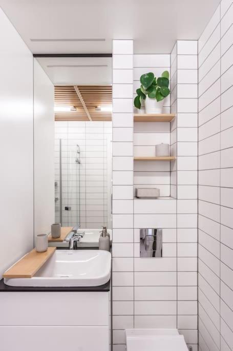 Eszter'S Lovely Downtown Apartment Budapest Luaran gambar